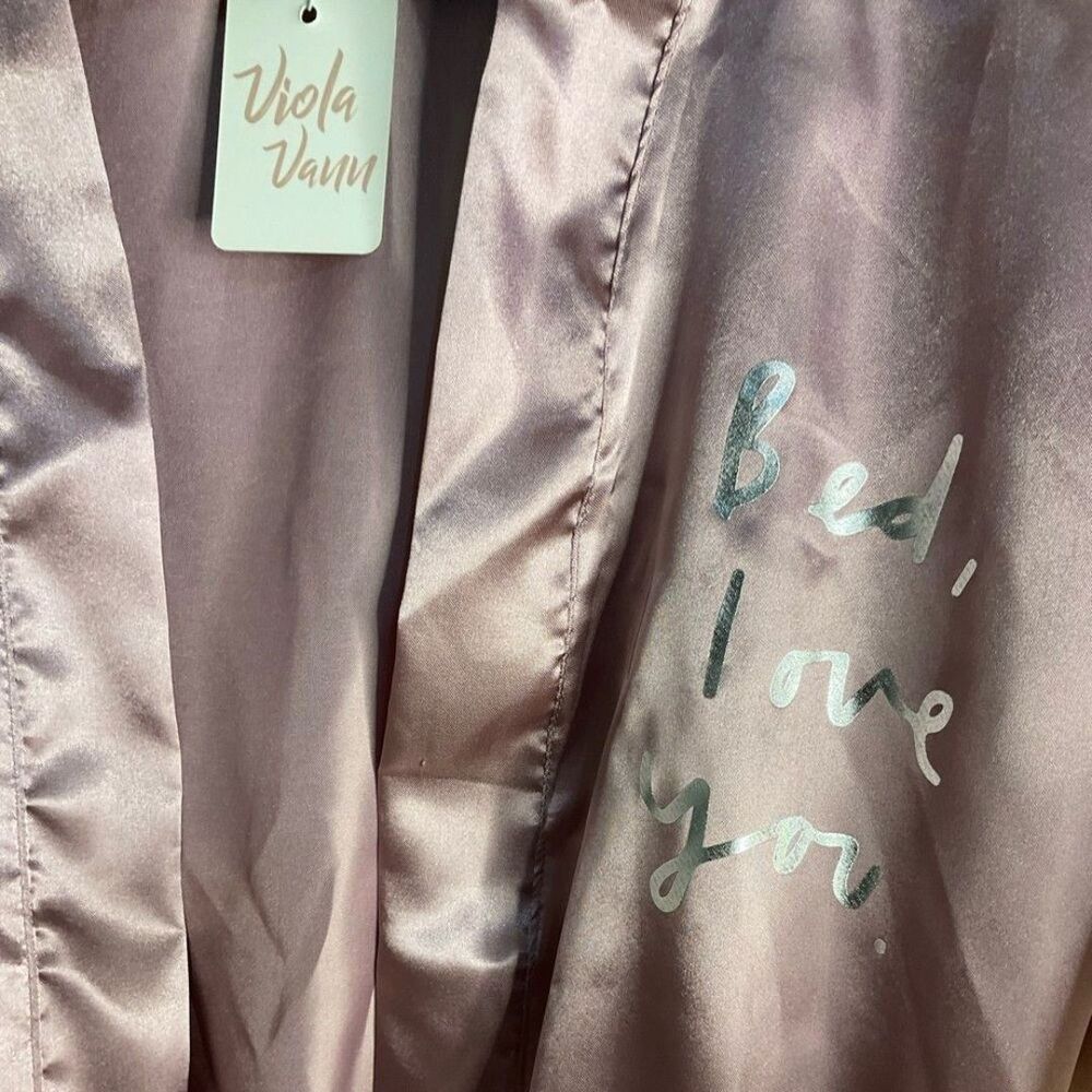 Pink Robe - Picture 5 of 6